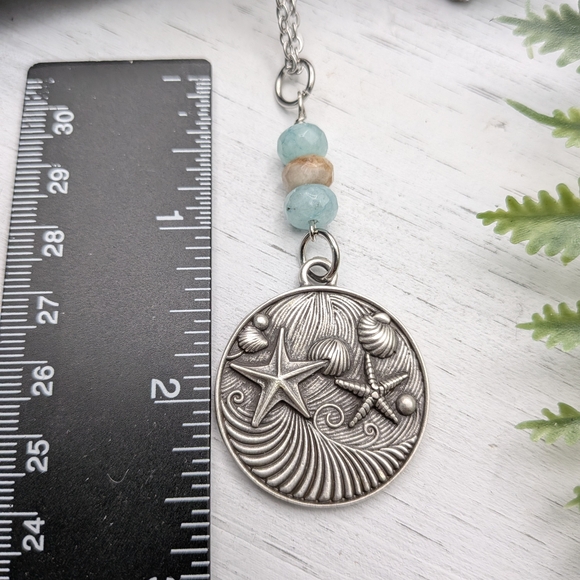 Silver Starfish Pendant Necklace / Beach Jewelry - Picture 4 of 5